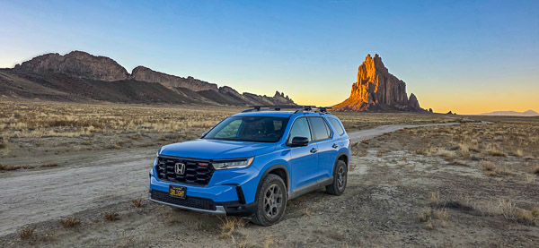 Shiprock (Tsé Bitʼaʼ)